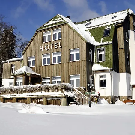 Waldhotel Auszeit Mit Restaurant & Cafe Hotel