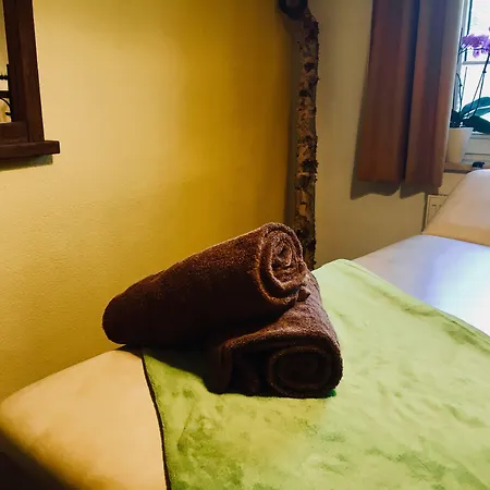 Waldhotel Auszeit Mit Restaurant & Cafe