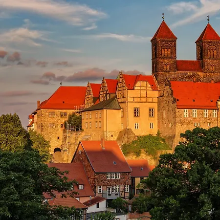 Waldhotel Auszeit Mit Restaurant & Cafe 4* Tanne