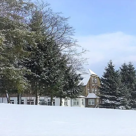 Waldhotel Auszeit Mit Restaurant & Cafe Hotel
