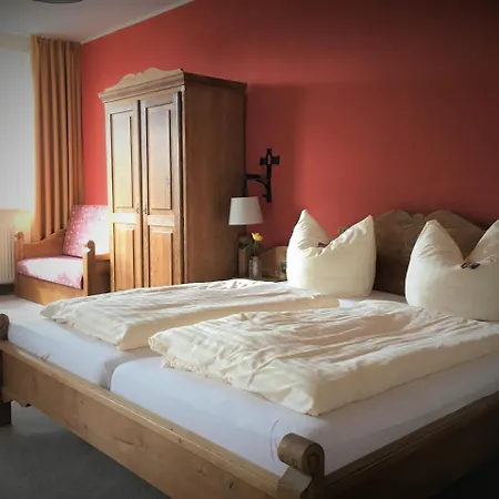 Waldhotel Auszeit Mit Restaurant & Cafe 4* Tanne