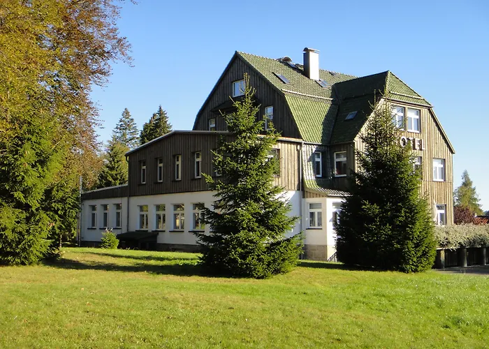 Waldhotel Auszeit 4* טאנה